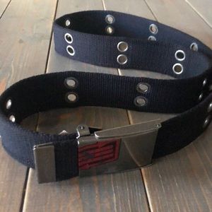 Ten-eighty 43” belt in black and silver